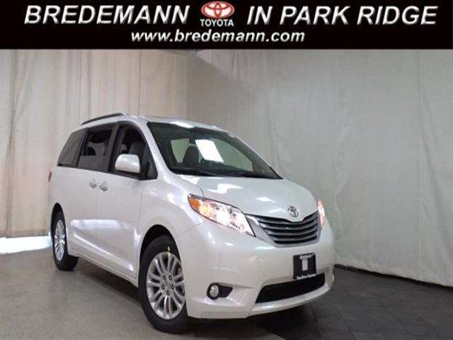 2017 Toyota Sienna XLE